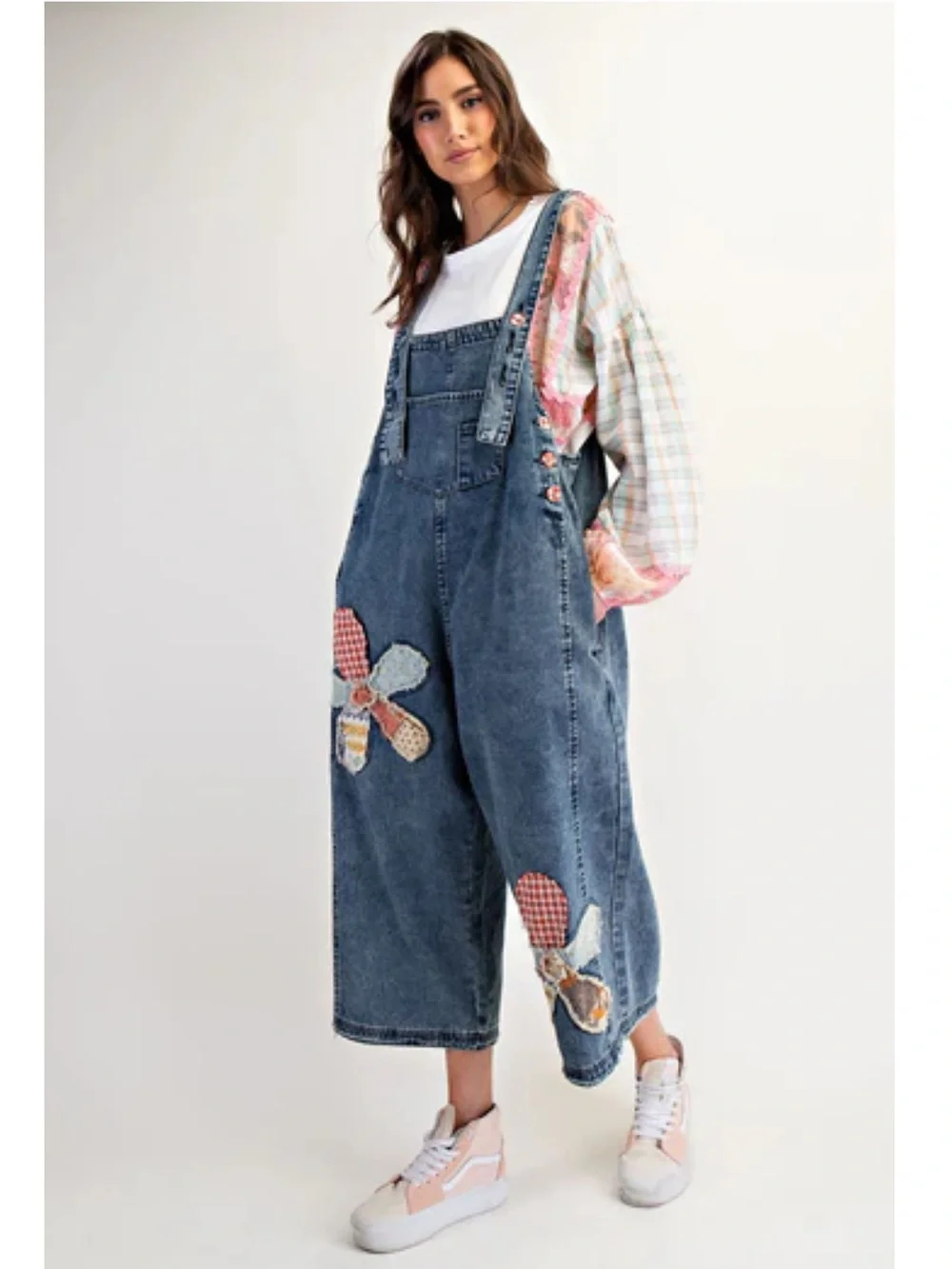 New:Easel Mixed Patchwork Flower Appliqué Boho Wide Leg Denim Jumper Overalls• M - Picture 3 of 7